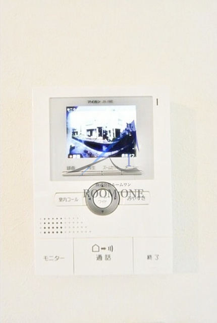 セキュリティ　モニター付きインターホンです。