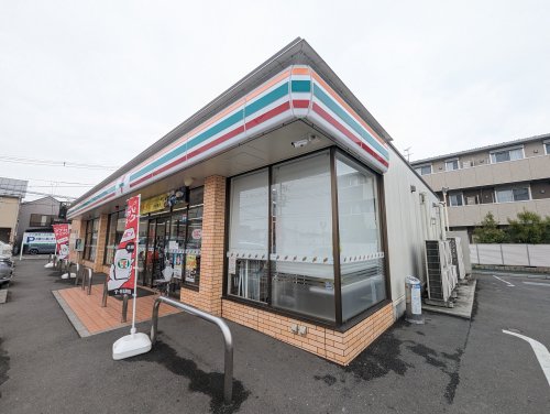 コンビニ　セブン-イレブン 狭山富士見東店（コンビニ）まで517m