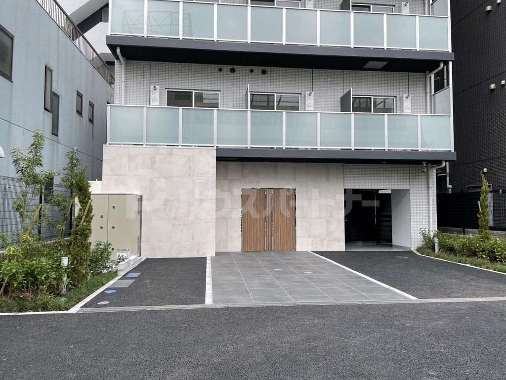 エントランス　外観