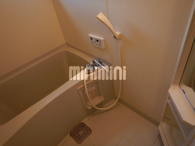 バス・シャワールーム　照明