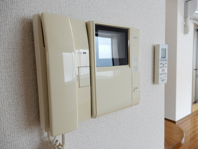 セキュリティ　室内写真同タイプ別部屋。現状優先。