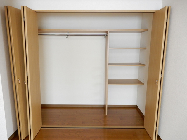 収納　室内写真同タイプ別部屋。現状優先。
