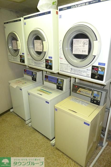 その他　コインランドリー