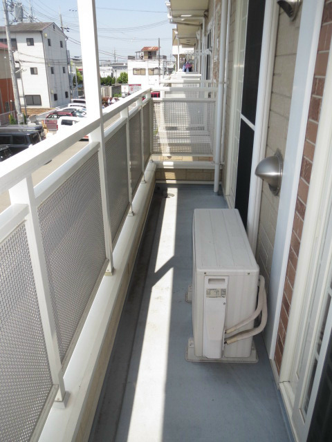 バルコニー　同物件別部屋写真