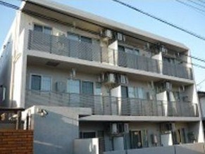 建物外観　オートロックで南向き
