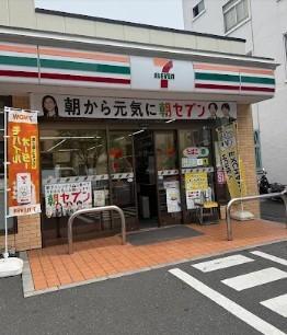 コンビニ　セブンイレブン 墨田本所1丁目清澄通り店（コンビニ）まで385m