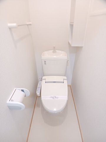 トイレ　トイレもきれいです