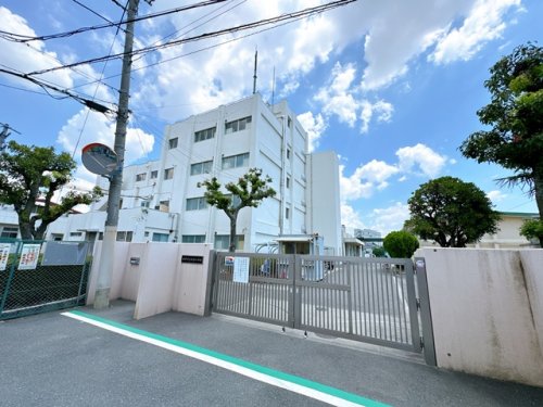 小学校　味舌小学校（小学校）まで812m