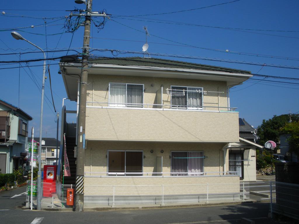 豊橋市花田町のアパートの建物外観