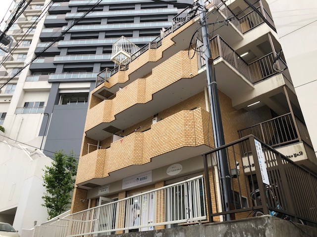 ライオンズマンション・横須賀中央第2の建物外観