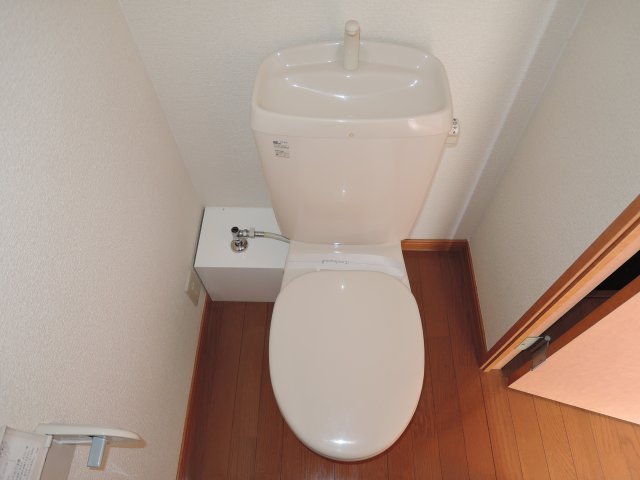 【レオパレスタチバナのトイレ】