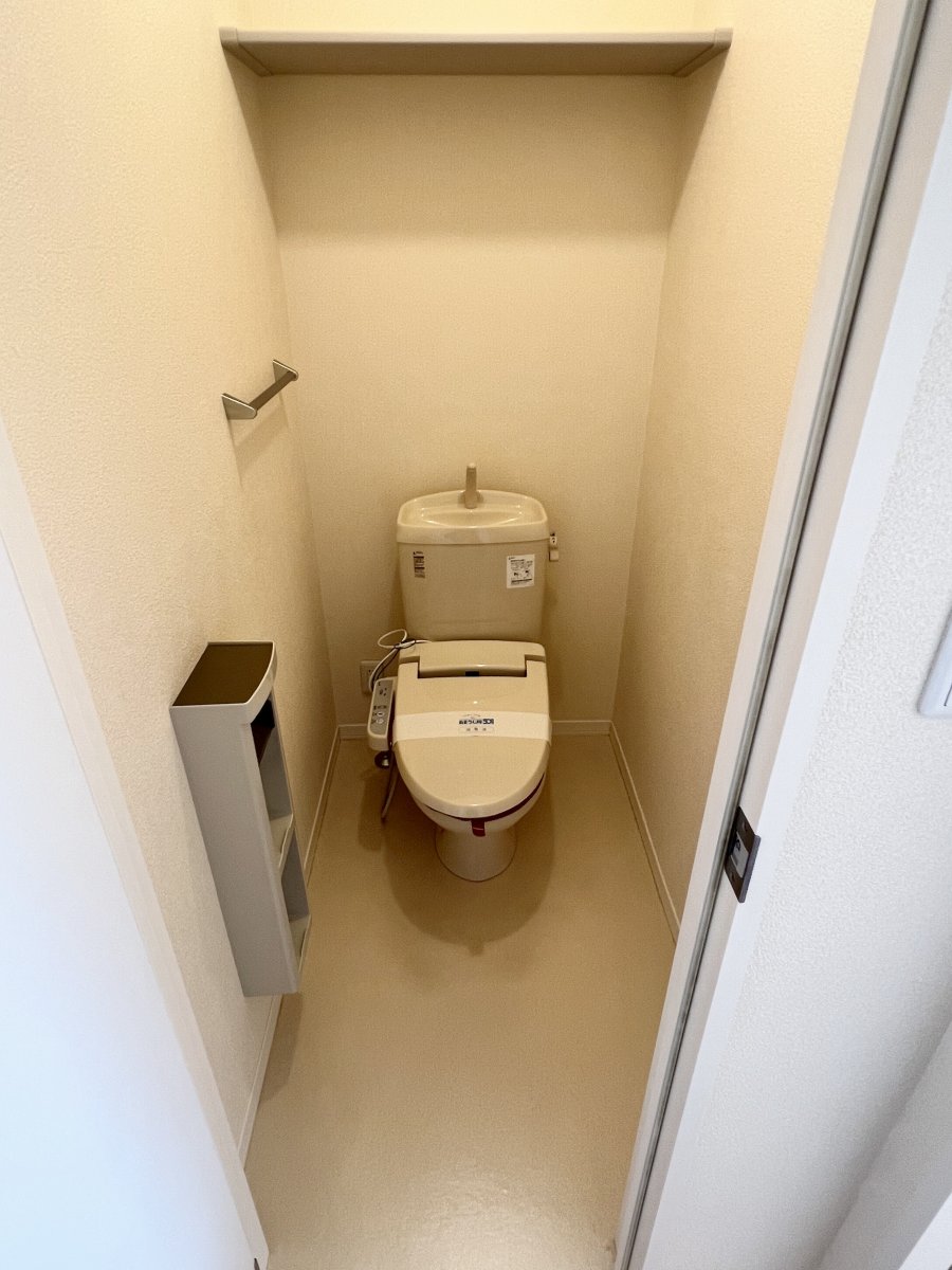 【山形市桜田西のアパートのトイレ】
