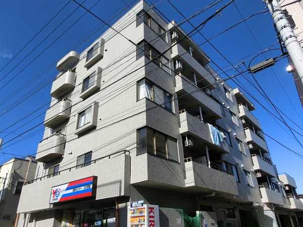 立川市富士見町のマンションの建物外観