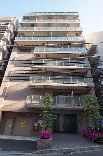 ドゥーエ横濱台町の建物外観