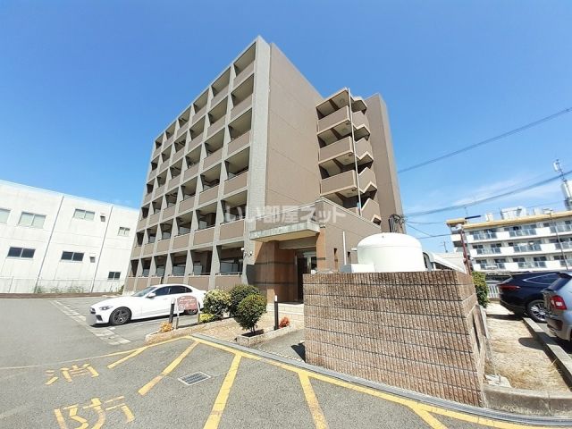 【松原市丹南のマンションの建物外観】