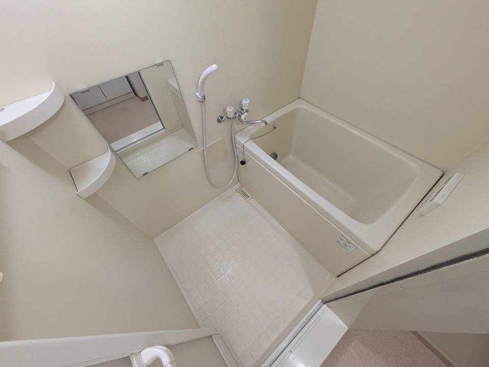 バス・シャワールーム　浴室