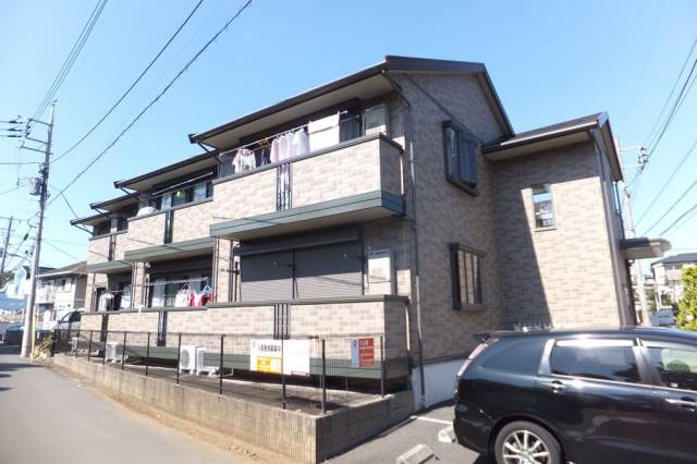 建物外観　☆角地に建っています☆