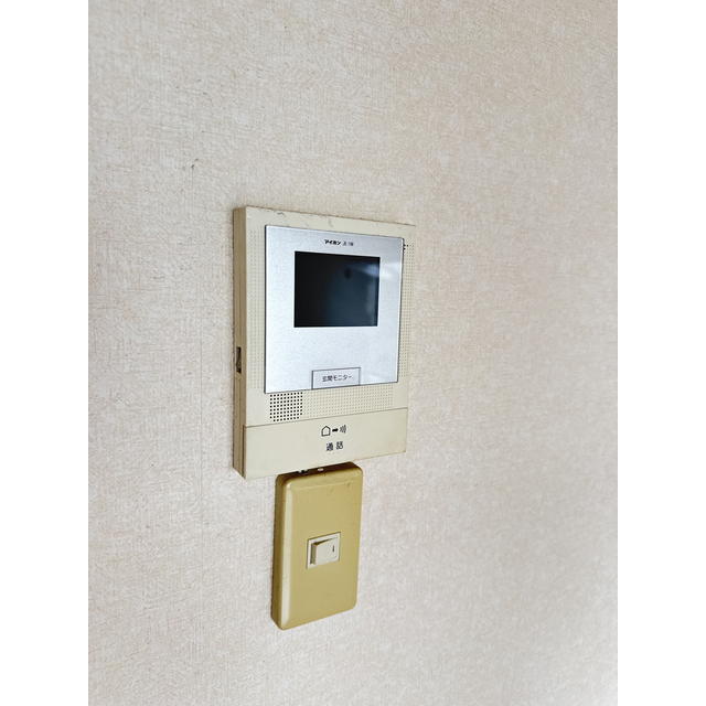 セキュリティ　モニター付きインターホン
