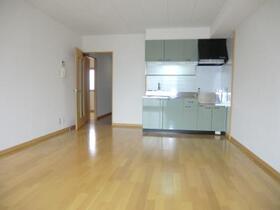 西鉄天神大牟田線/大橋駅 バス20分 (バス停)現人橋停 歩5分