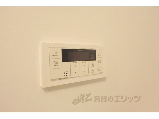 その他設備　給湯器リモコン