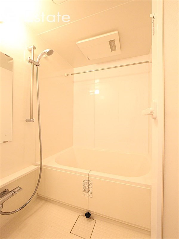 バス・シャワールーム　バスルーム