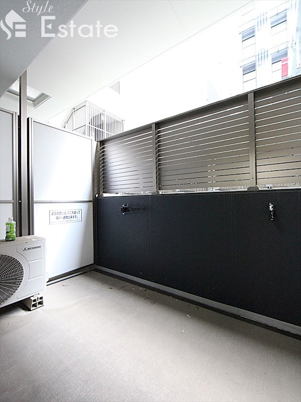 バルコニー　バルコニー