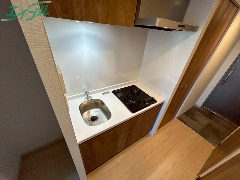 キッチン　反転タイプ参考写真