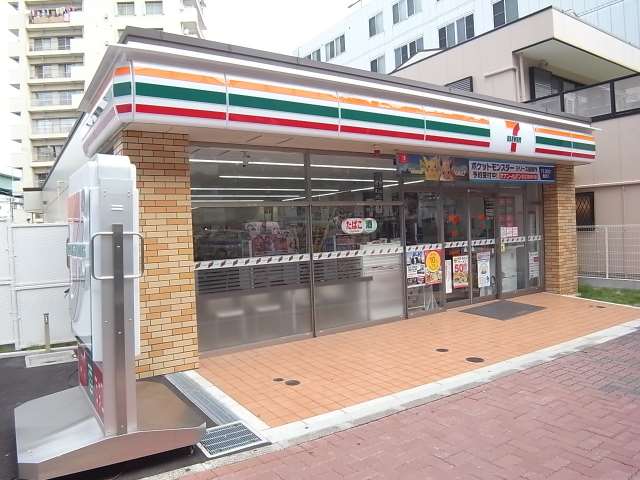 コンビニ　セブンイレブン（コンビニ）まで166m