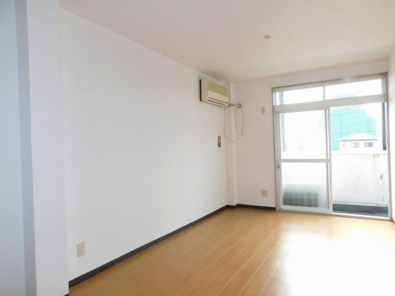 居室・リビング　図面と現状に相違がある場合には現状を優先