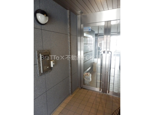 エントランス　マンション共有部分（オートロック付き）