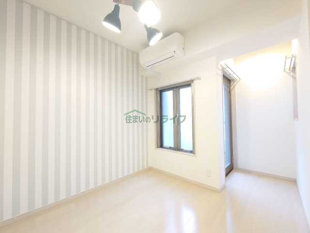 居室・リビング　マーベラス鶯谷