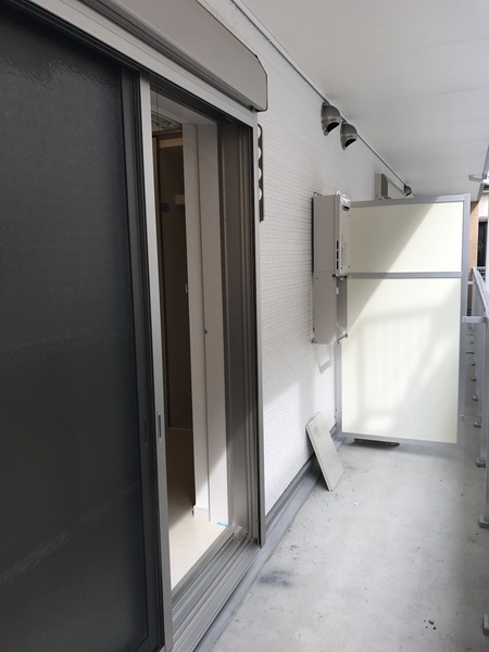 バルコニー　「南向きのバルコニー」