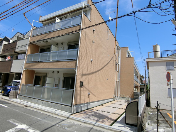 建物外観　外観は落ち着いています