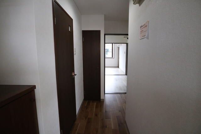 玄関　落ち着いた玄関です