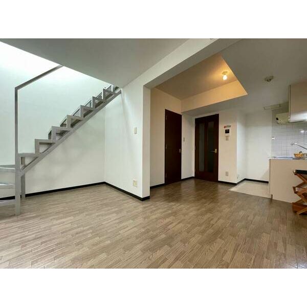 居室・リビング　居間です