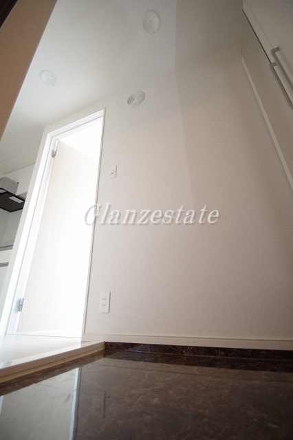 その他　明るい玄関です