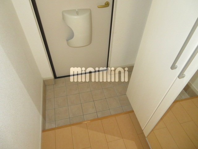 玄関　反転タイプ参照