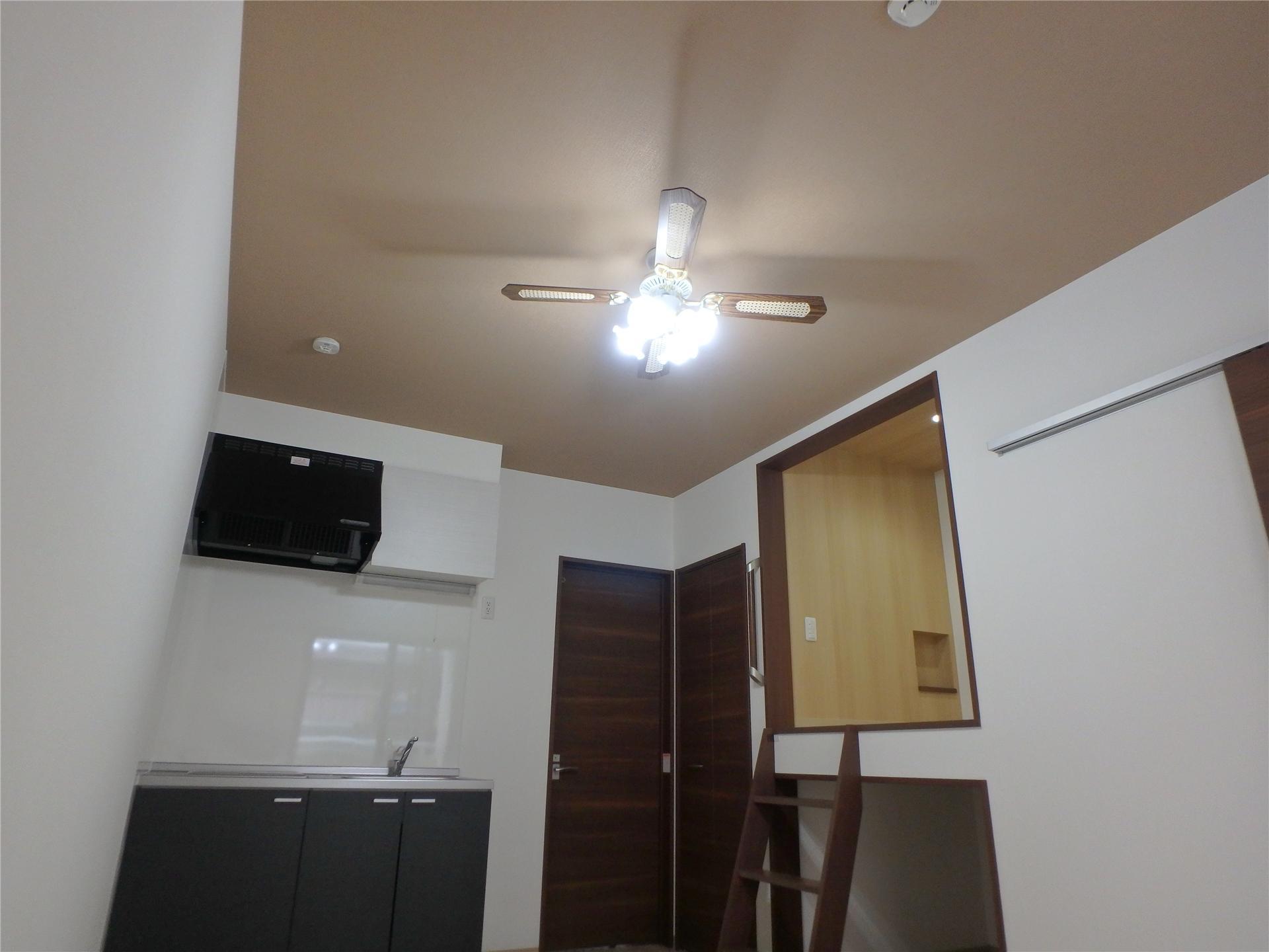 その他設備　冷暖房効率の上がるシーリングファンです