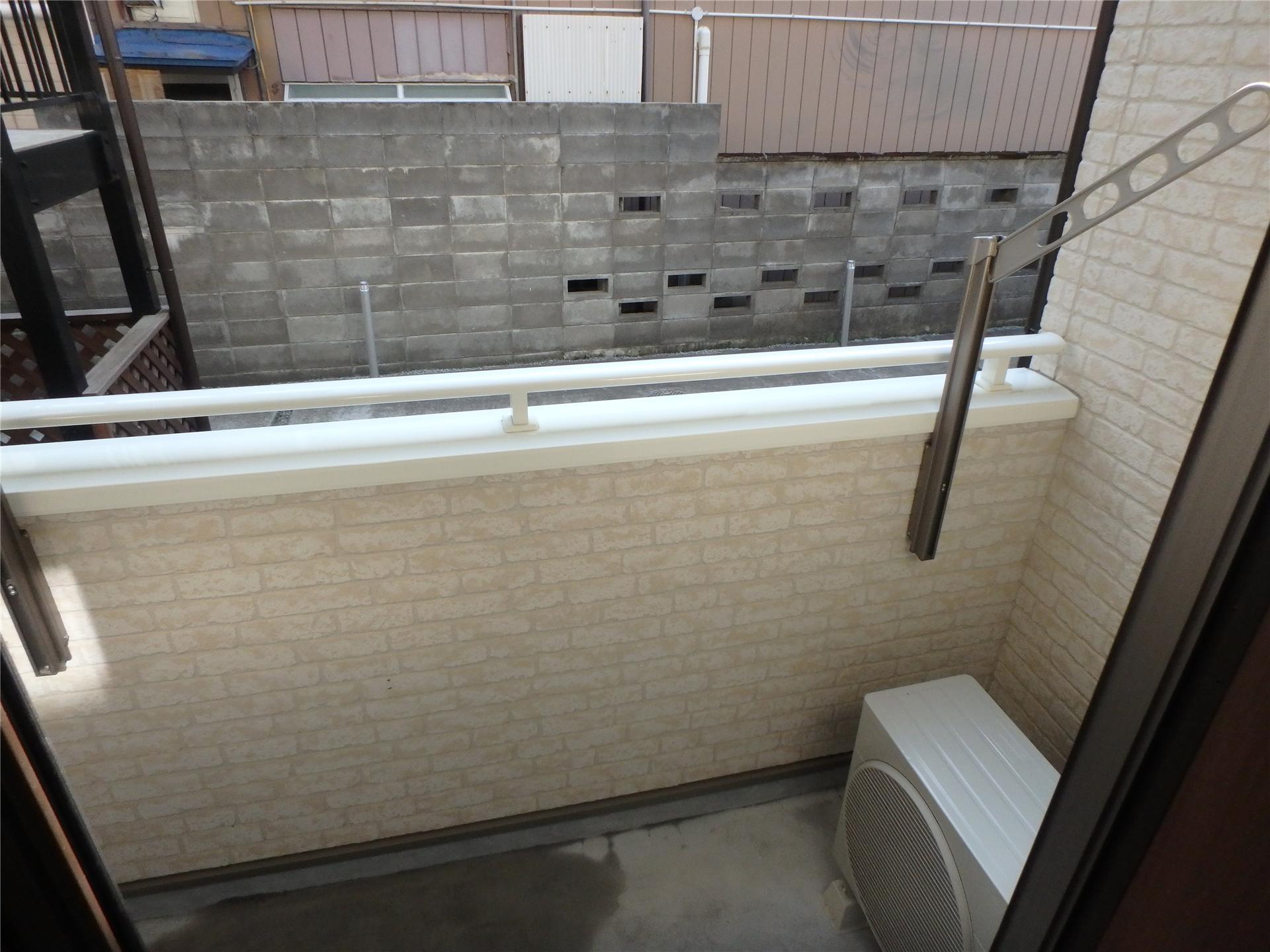 バルコニー　洗濯物が干せるバルコニーです