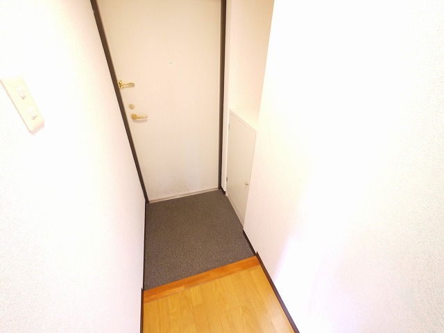 玄関　明るい玄関です