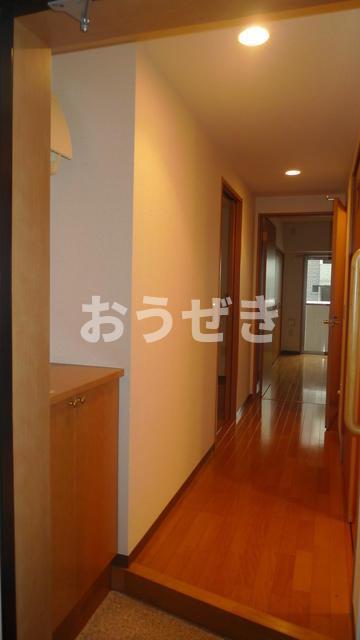 玄関　※同仕様参考写真