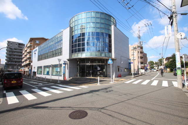 銀行　横浜銀行瀬谷支店（銀行）まで722m