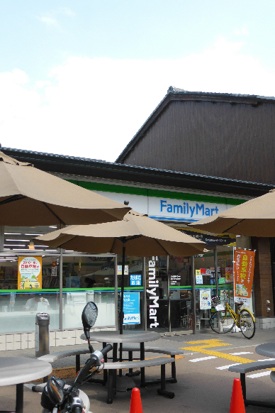 コンビニ　ファミリーマート　綾小路東洞院店（コンビニ）まで255m