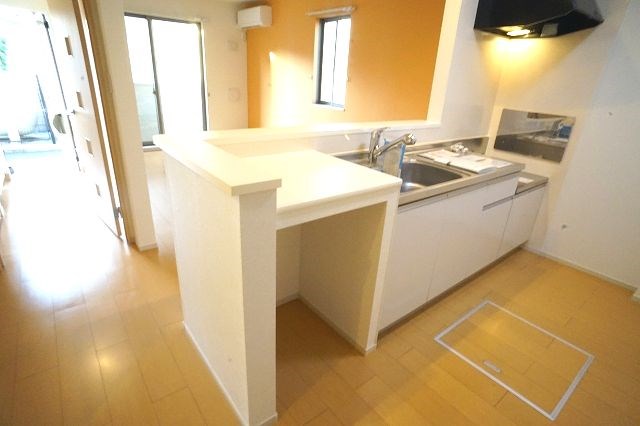 キッチン　お問合せは048-772-8202