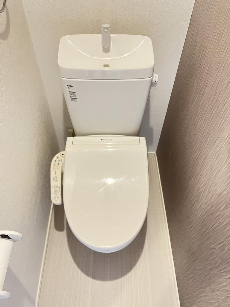 トイレ　同タイプ同モデルを使用