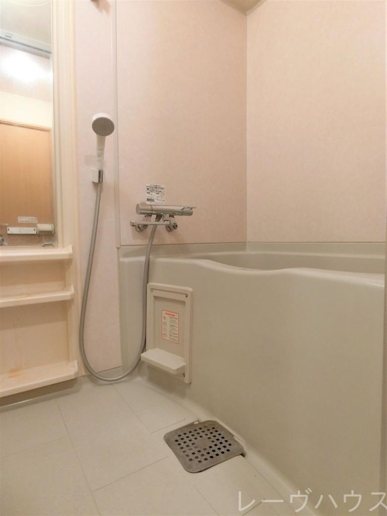 バス・シャワールーム　バス