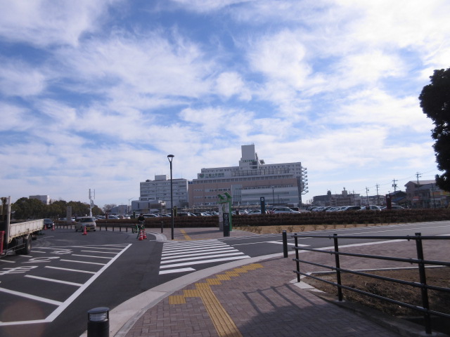 病院　国立大学法人三重大学医学部附属病院（病院）まで942m