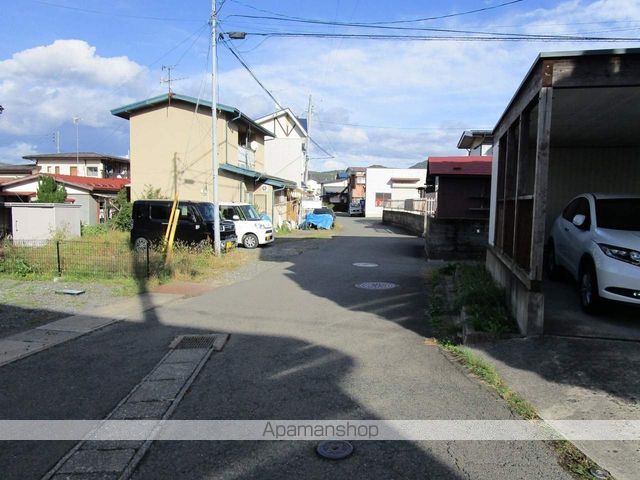 その他　周辺道路（その他）まで0m