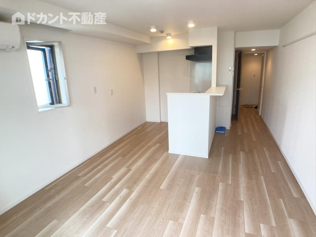 居室・リビング　11.6帖の広々ワンルームです☆