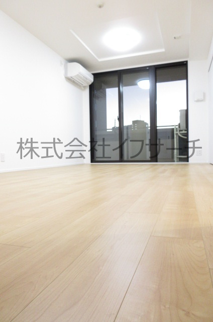 3LDK Mansion in Meguro, Tokyo — photo 3 of 3